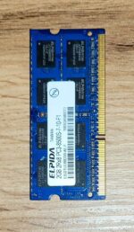 Barrette mémoire Elpida 2 Go DDR3 1333 MHz SO-DIMM – vue 3